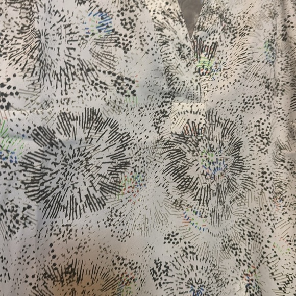 Cabi • NWT $90 Top PTP 18”-21” - Picture 3 of 3